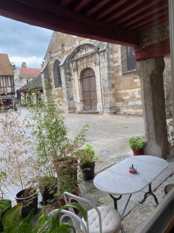 Au Temps D'Autrefois Hotel Nolay  Exterior photo